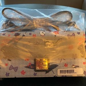 NEW Disney  D&B Mary Poppins Crossbody wallet